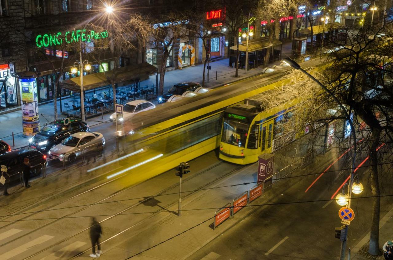 Downtown Delight - Erzsebet Blvd - 13 Ppl בודפשט